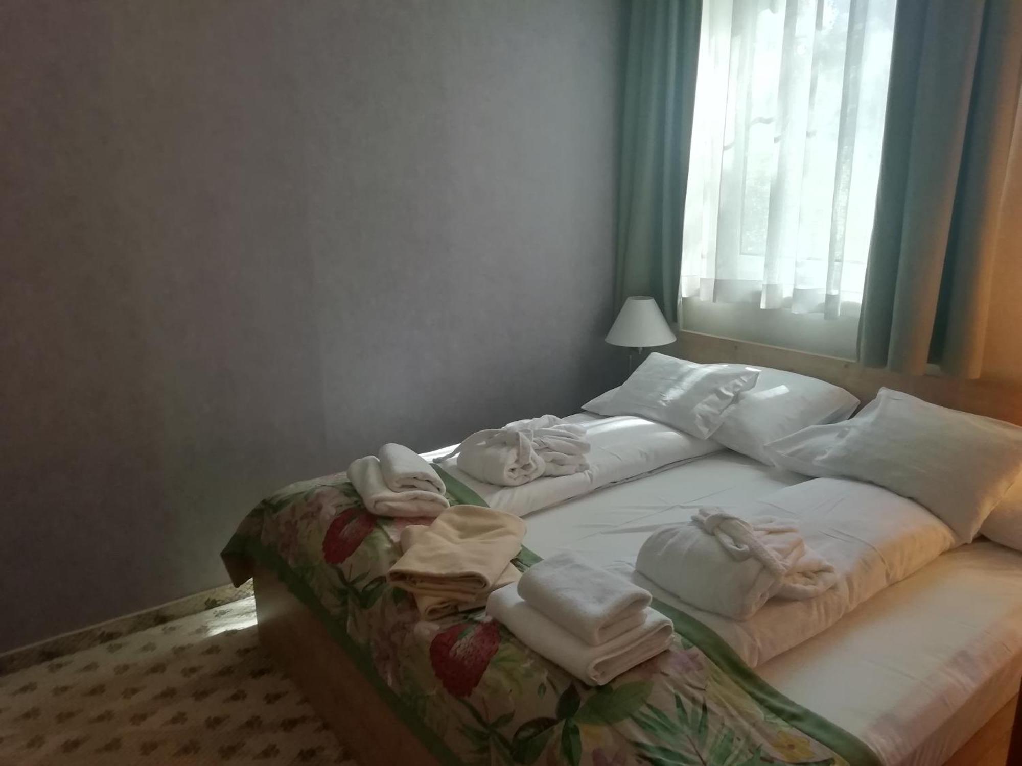 Hotel Batthyány Kúria Zalacsány Esterno foto