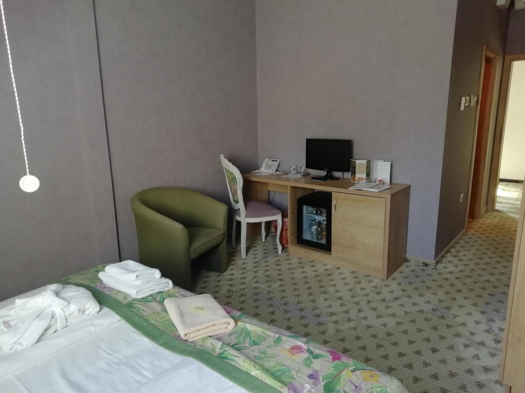 Hotel Batthyány Kúria Zalacsány Esterno foto