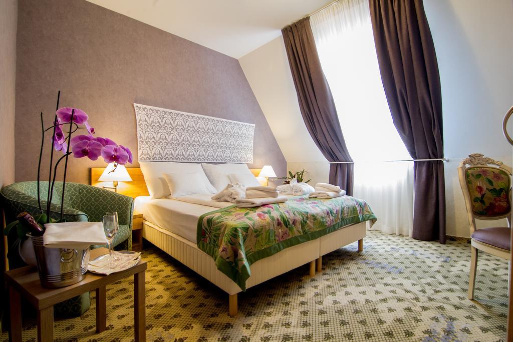 Hotel Batthyány Kúria Zalacsány Esterno foto